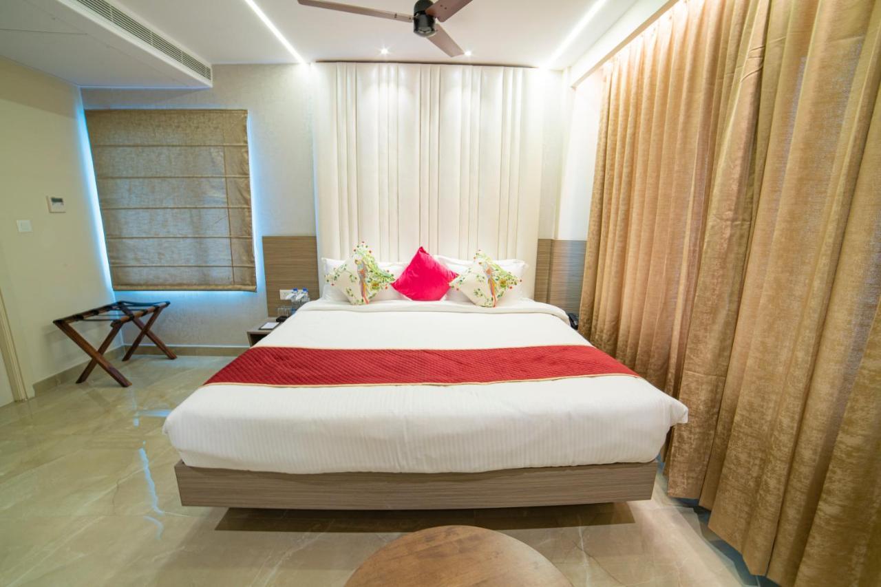 The Beacon Hotel Visakhapatnam Exterior photo