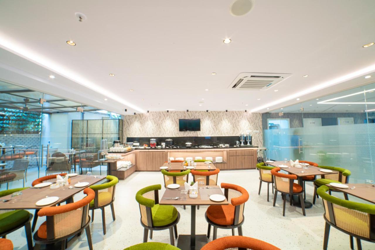 The Beacon Hotel Visakhapatnam Exterior photo