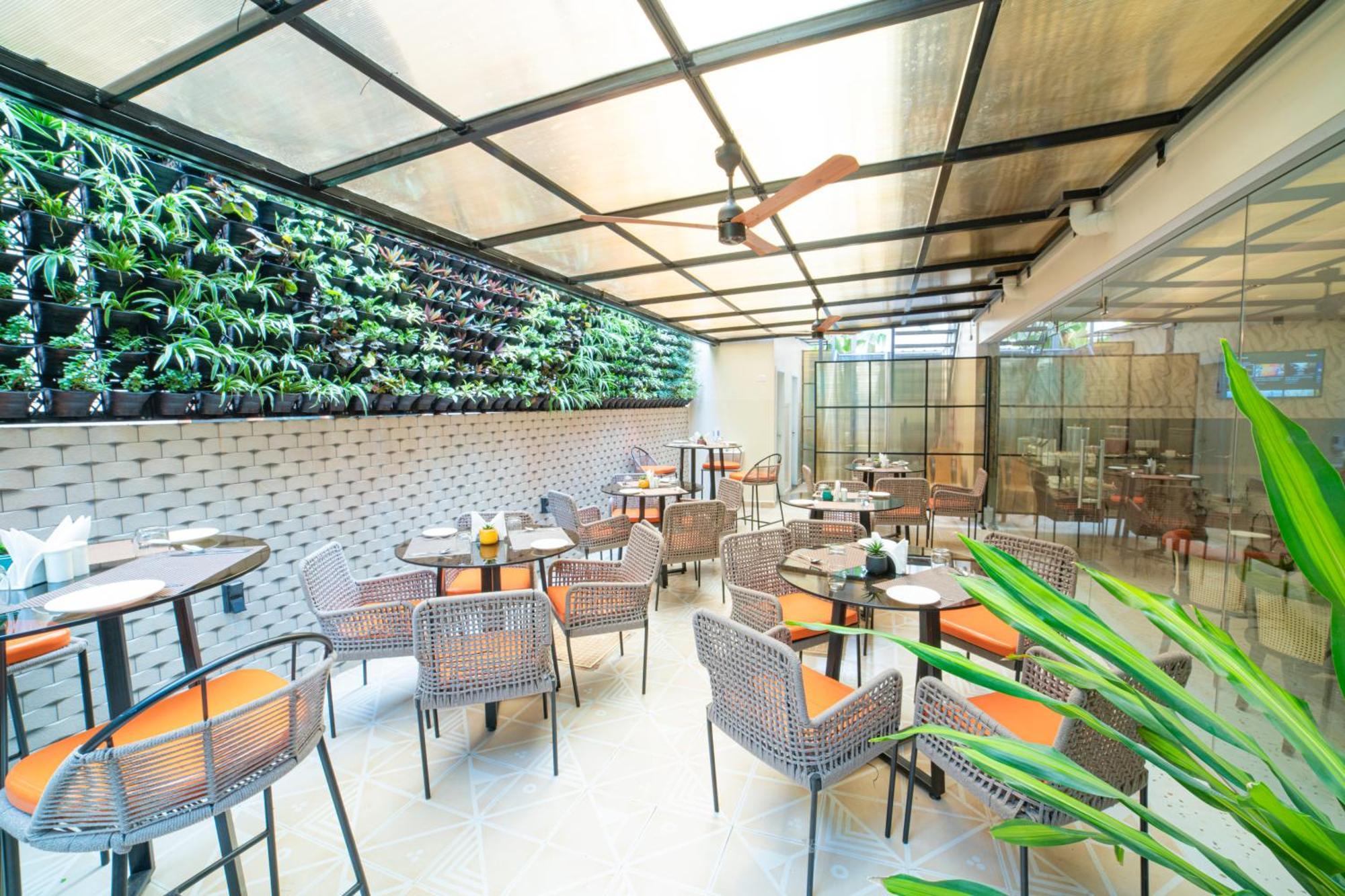 The Beacon Hotel Visakhapatnam Exterior photo